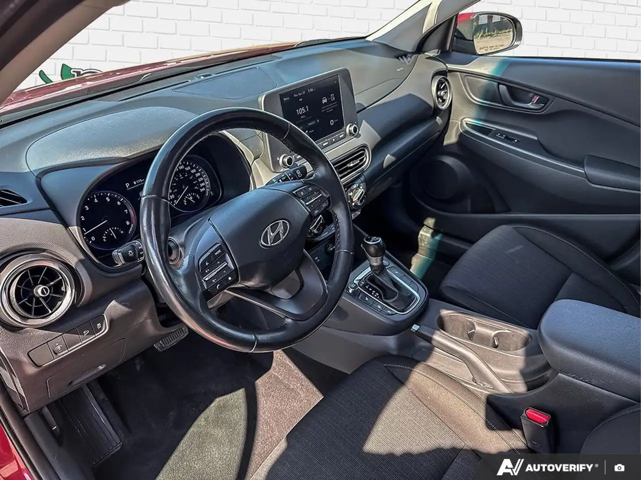 Hyundai KONA снимка Hyundai KONA