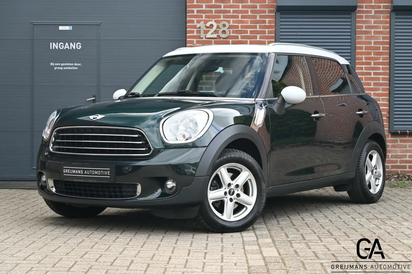 MINI Cooper Countryman 1.6 Edition Groen - 1
