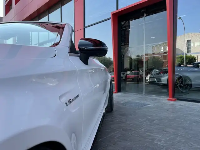 Mercedes-Benz C-Class view 13