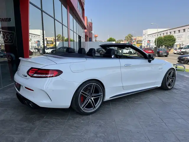 Mercedes-Benz C-Class view 6