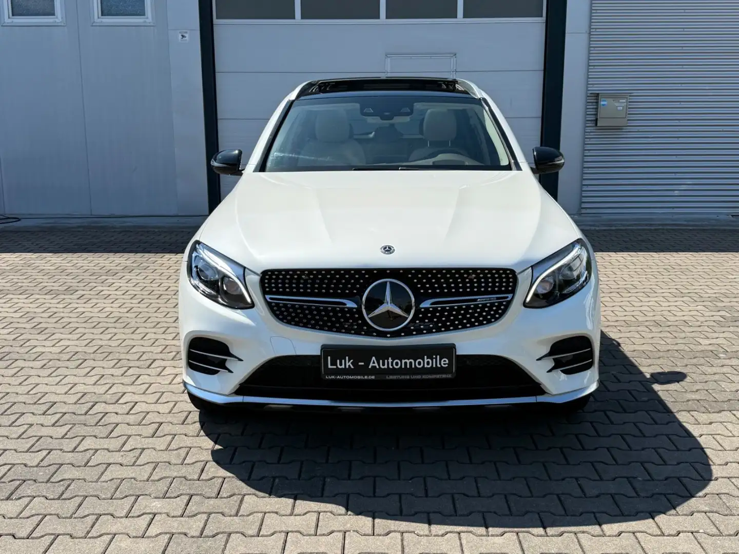 Mercedes-Benz GLC 43 AMG 4Matic°BURMESTER°PANO°LUFTFEDER°ACC Wit - 2