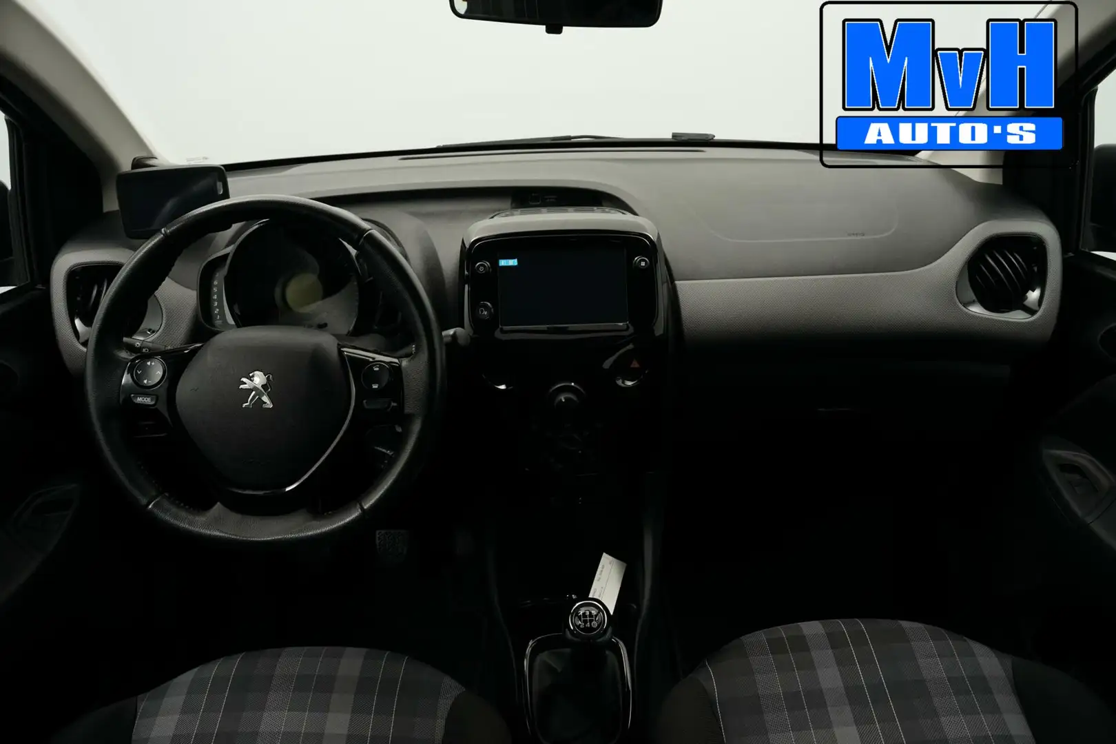 Peugeot 108 1.0 e-VTi Allure|TomTom|CARPLAY|LICHTMETAAL|AIRCO Black - 2
