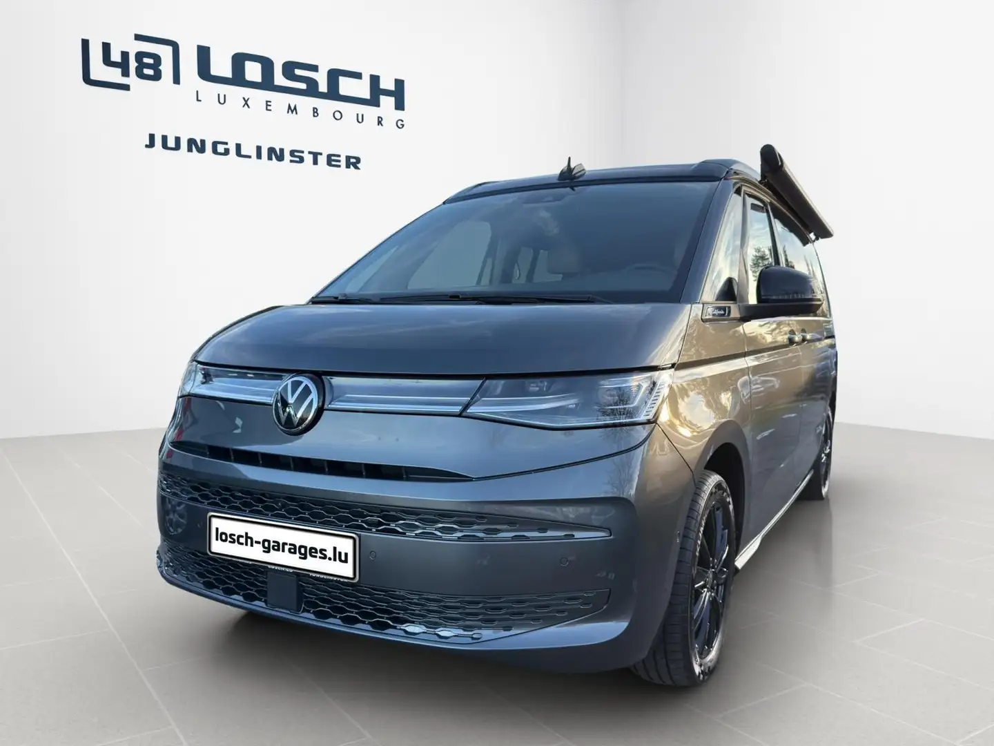 Volkswagen T7 California Ocean Gris - 1