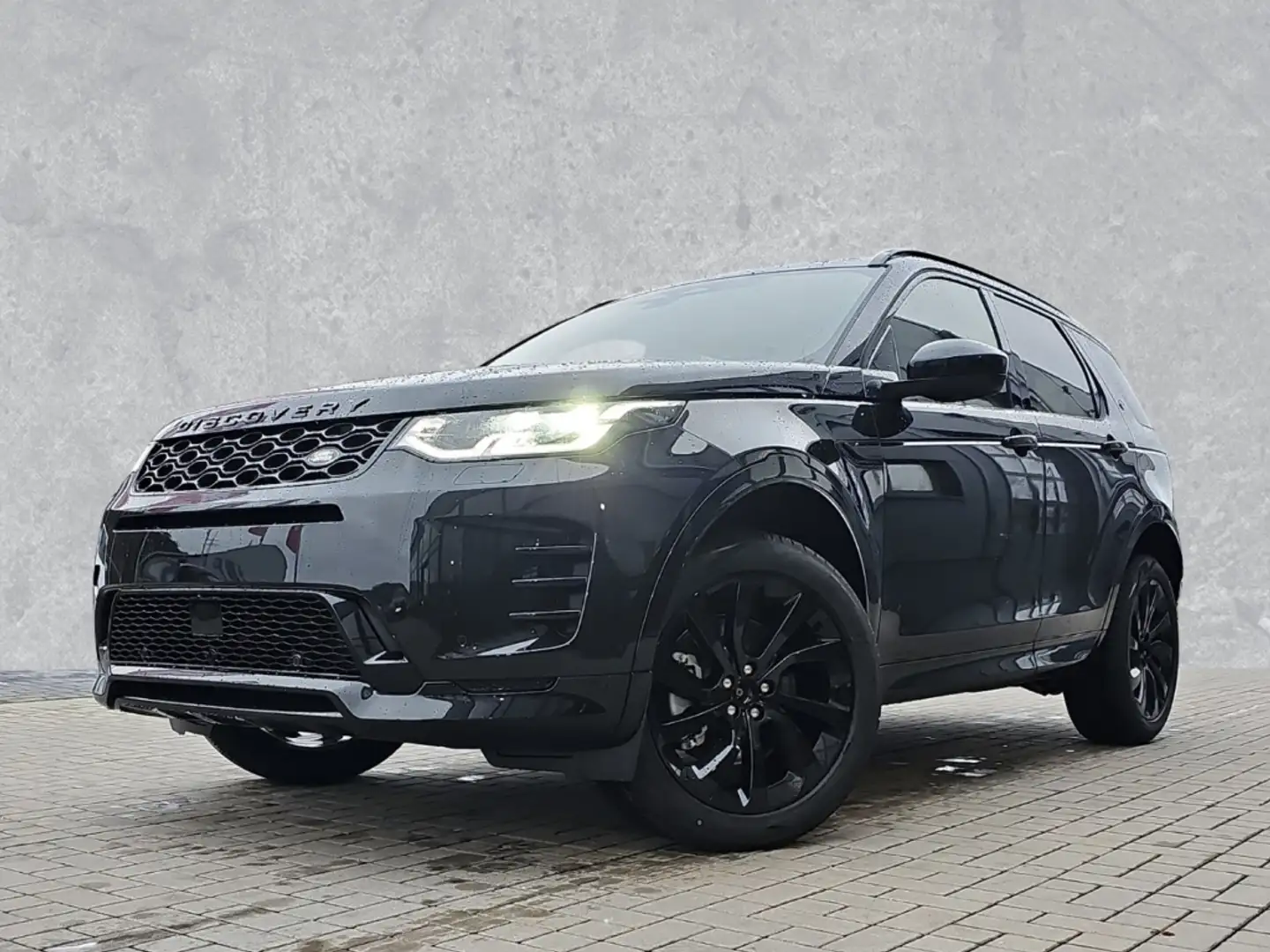 Land Rover Discovery Sport D200 AWD DYNAMIC SE Zwart - 1