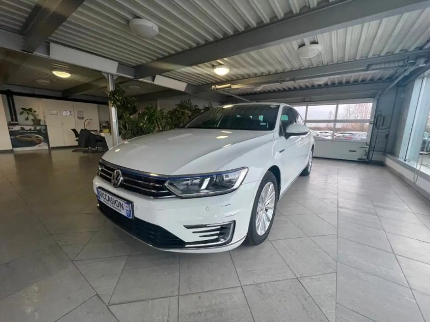 Volkswagen Passat 1.4 TSI 218ch GTE DSG6 Blanc - 1