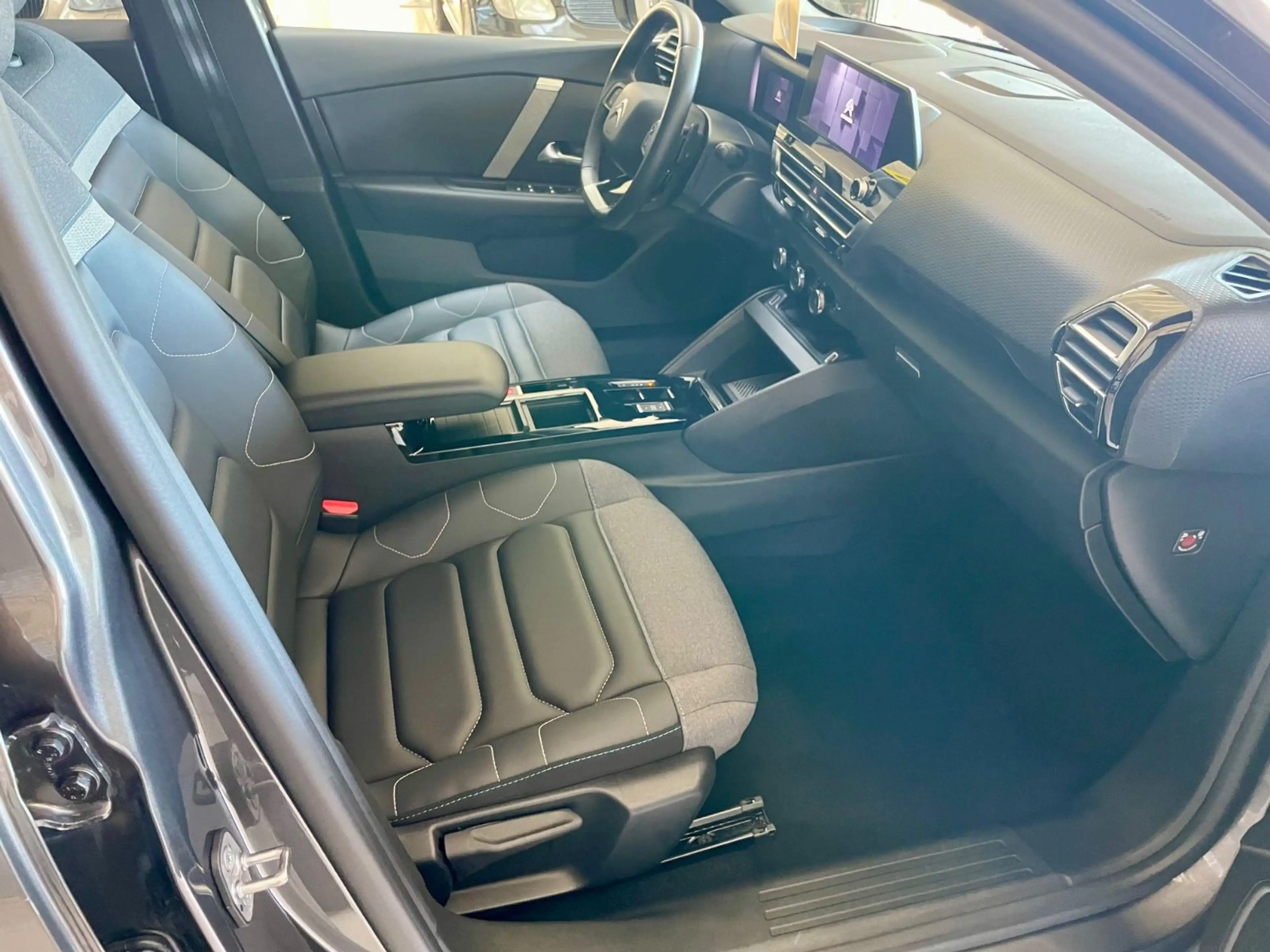 Citroen C4 X Shine 1,2 Automatik Kamera Navi — photo 8