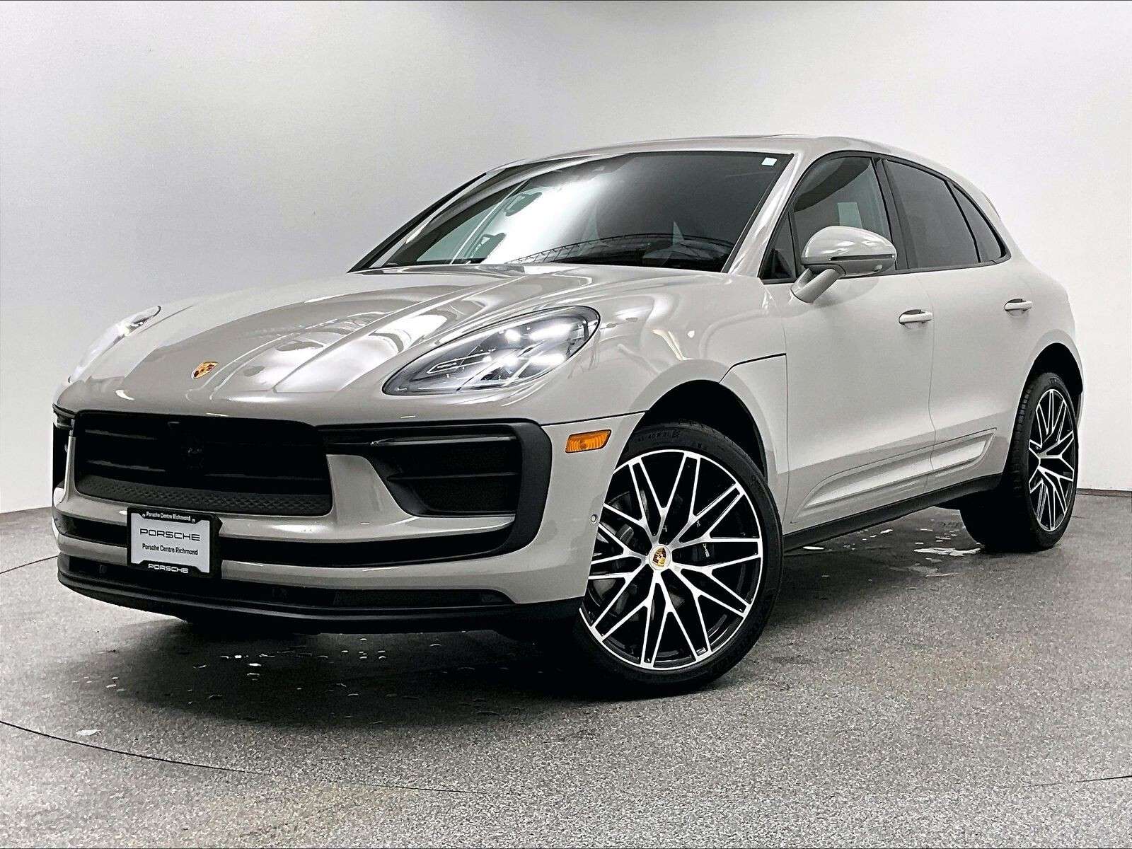 2026 Porsche Macan AWD thumb 38