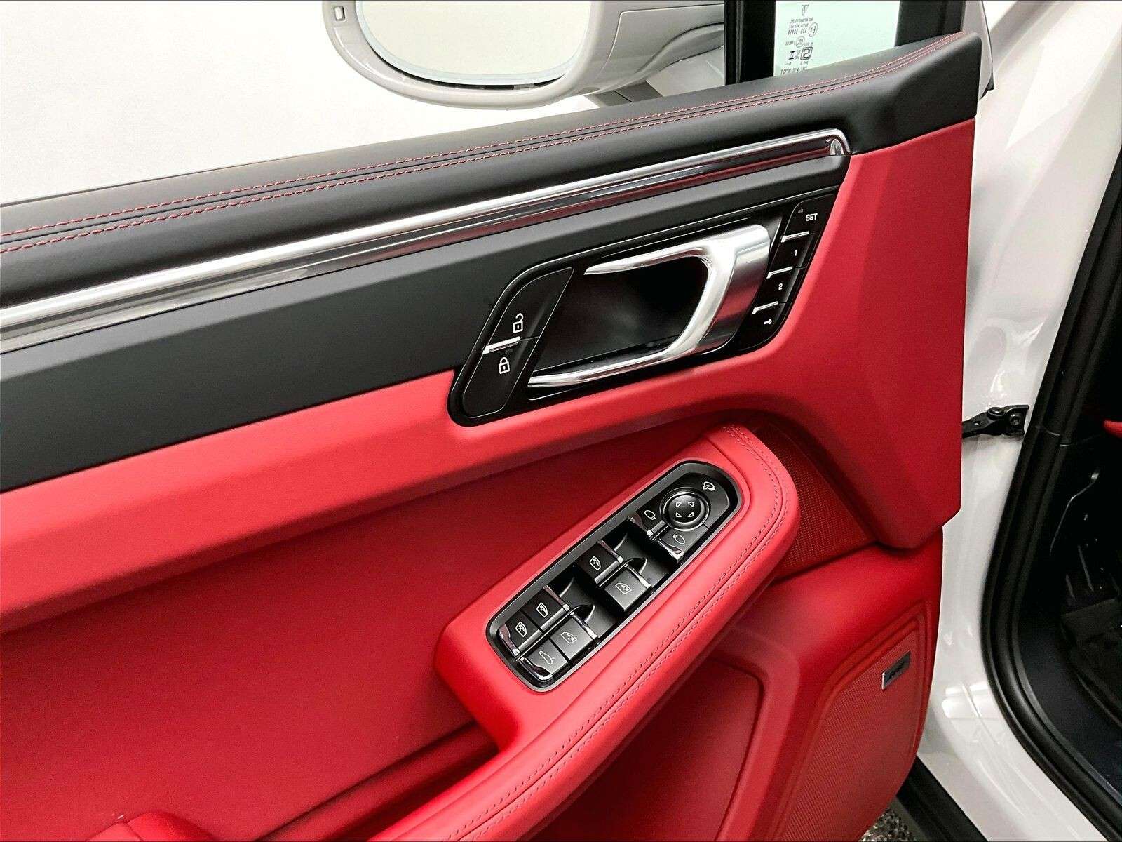 2026 Porsche Macan AWD thumb 18