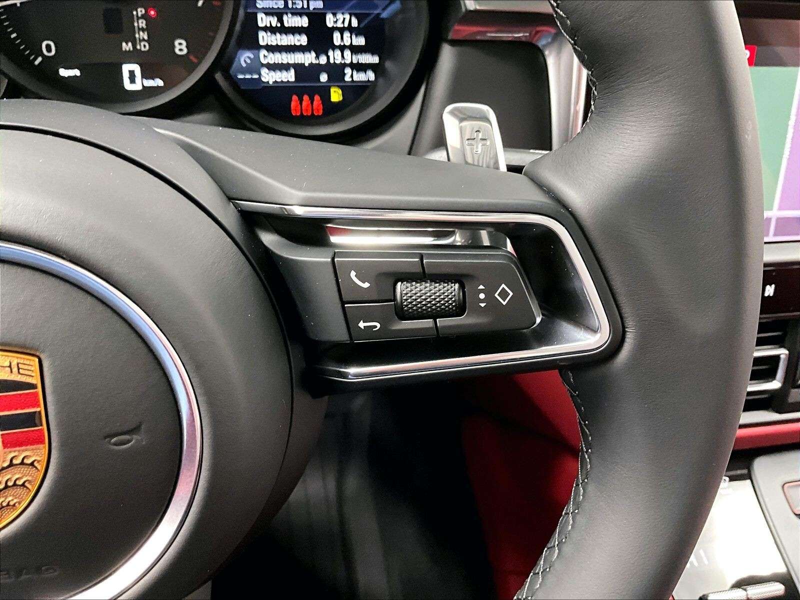 2026 Porsche Macan AWD thumb 21
