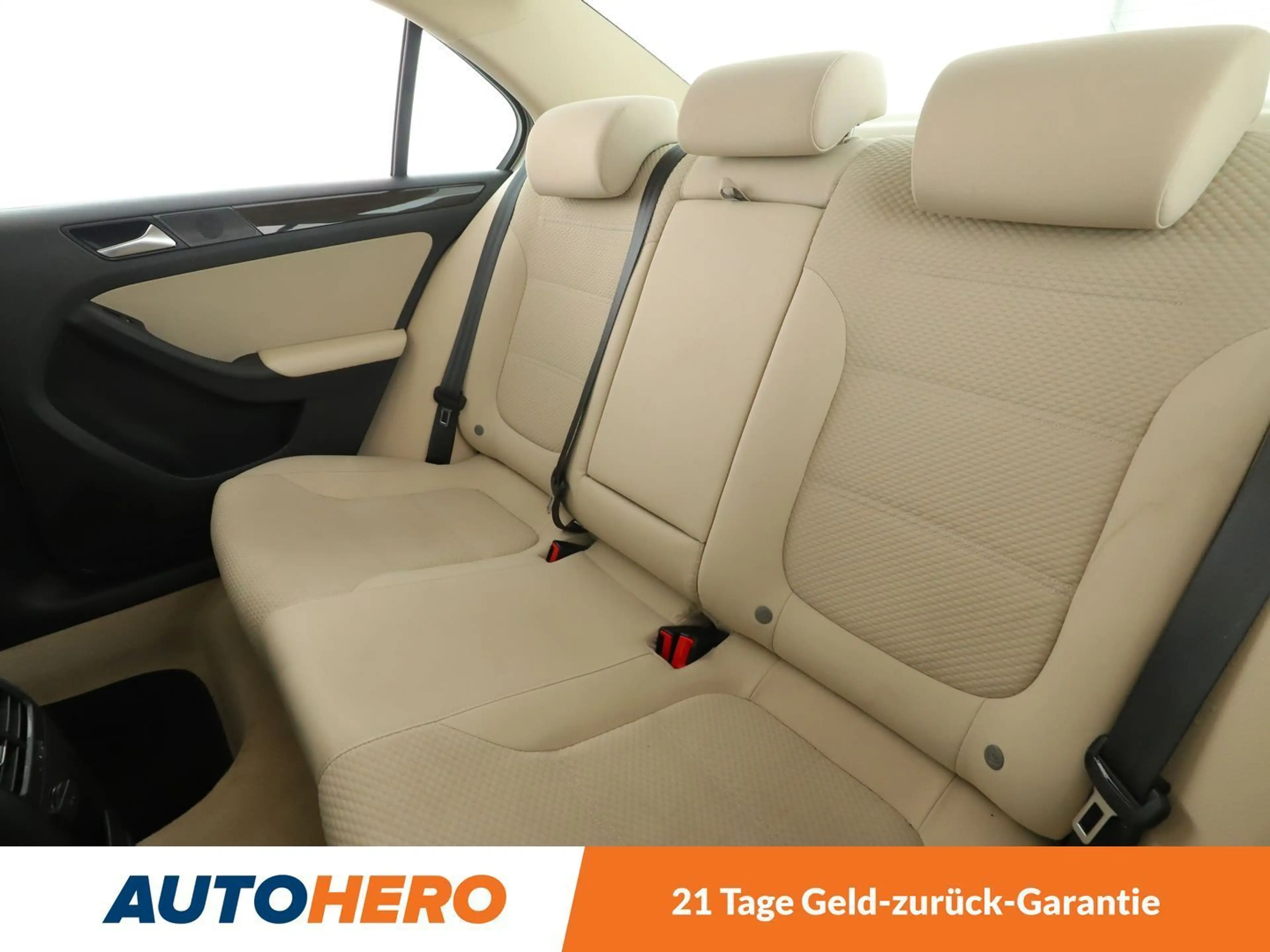 Volkswagen Jetta 1.2 TSI Basis BlueMotion*TEMPO*PDC*SHZ* — photo 14