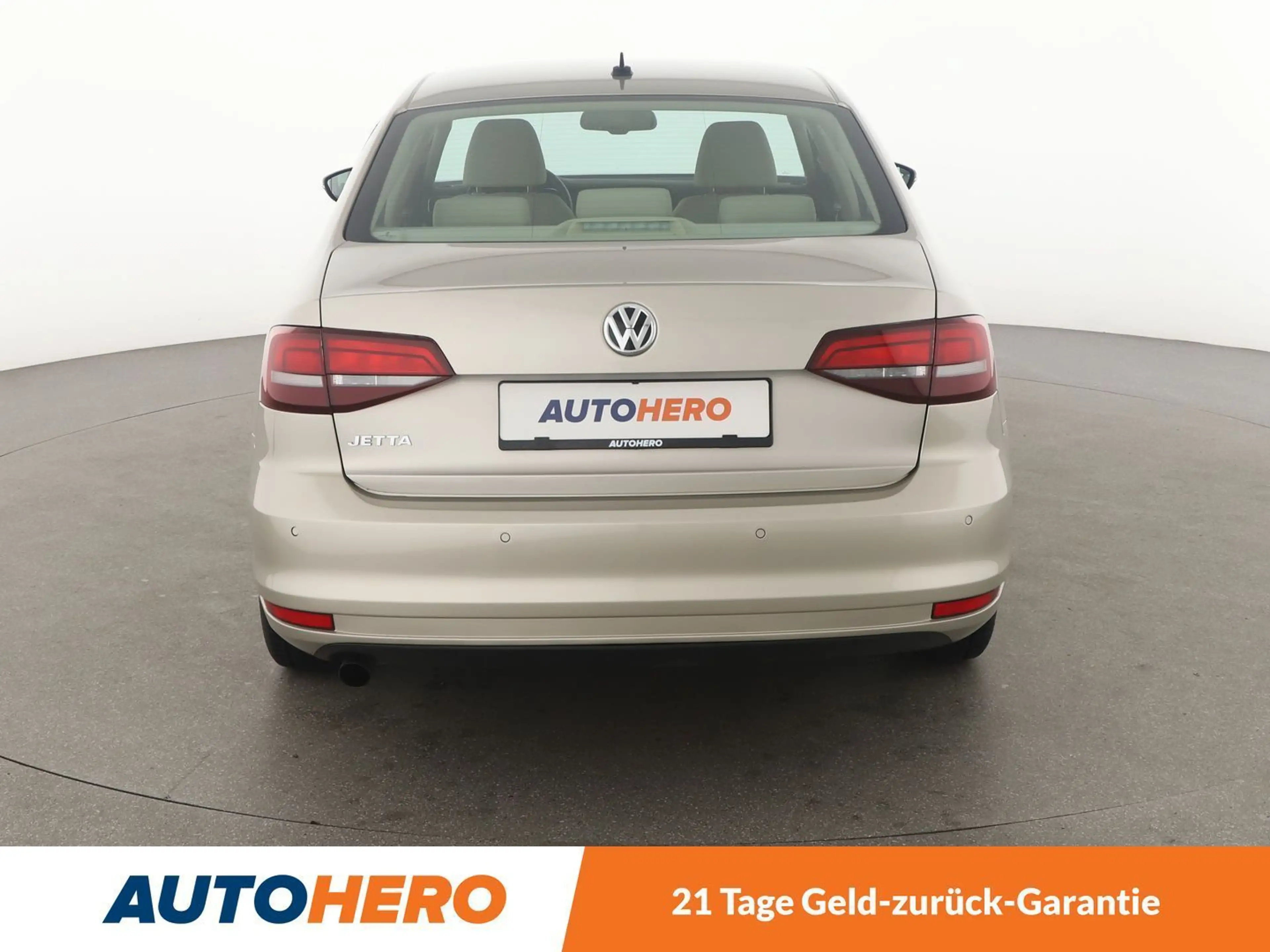 Volkswagen Jetta 1.2 TSI Basis BlueMotion*TEMPO*PDC*SHZ* — photo 5