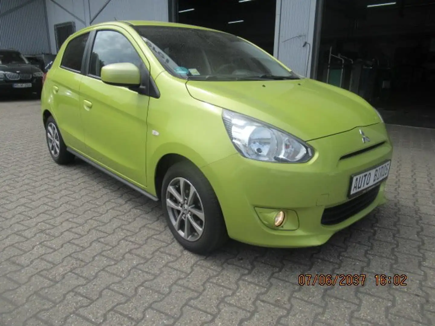 Mitsubishi Space Star Diamant Edition+ Beige - 2