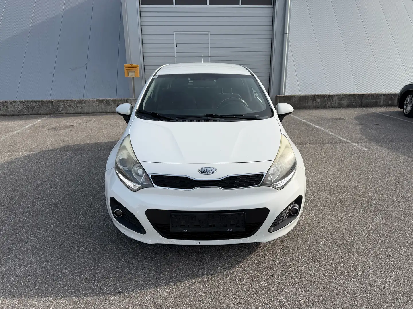 Kia Rio Attract Weiß - 2
