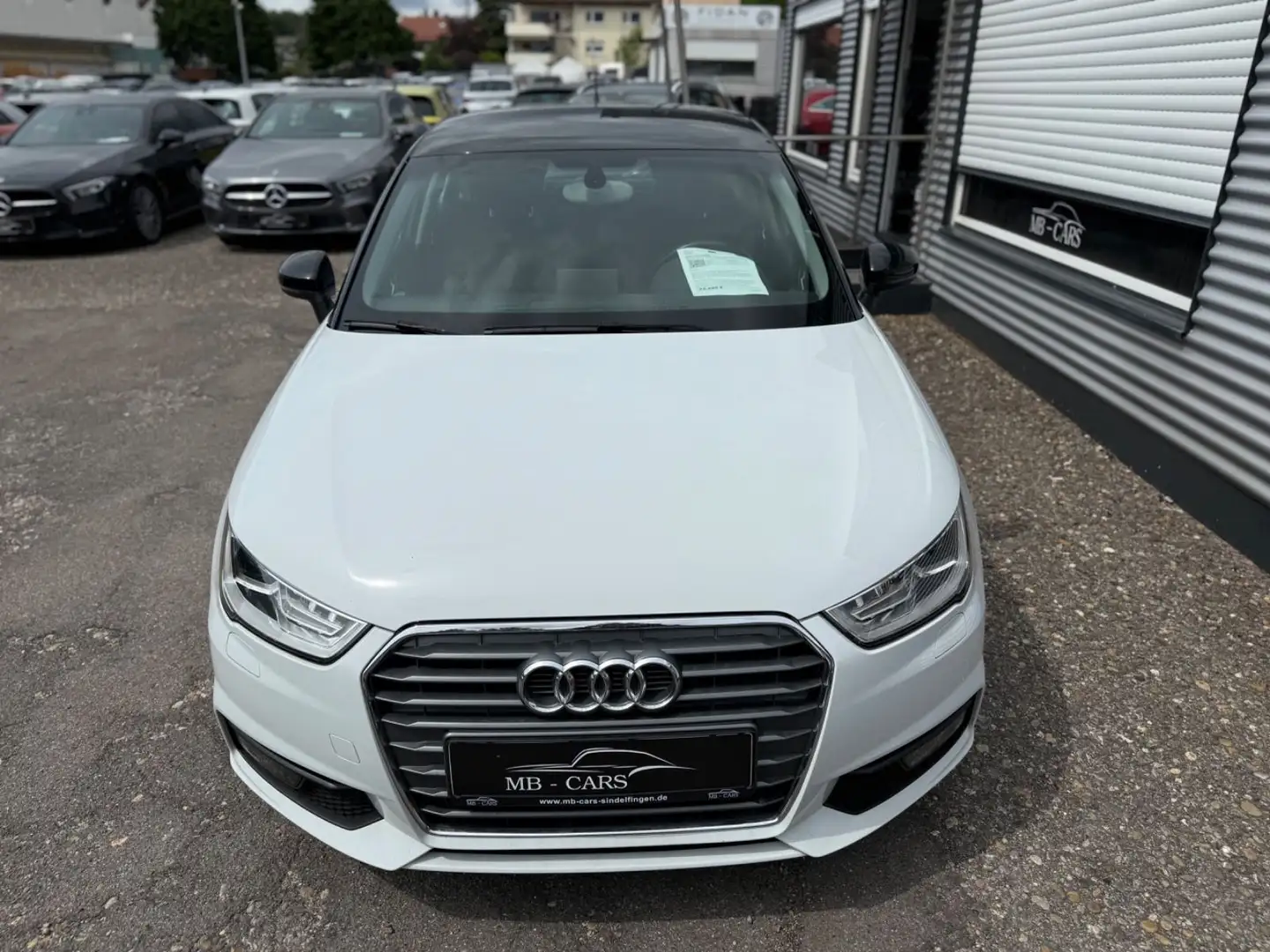 Audi A1 Sportback Design*AUTO*XEN*17ZOLL*NAVI*PDC*DAB Wit - 2