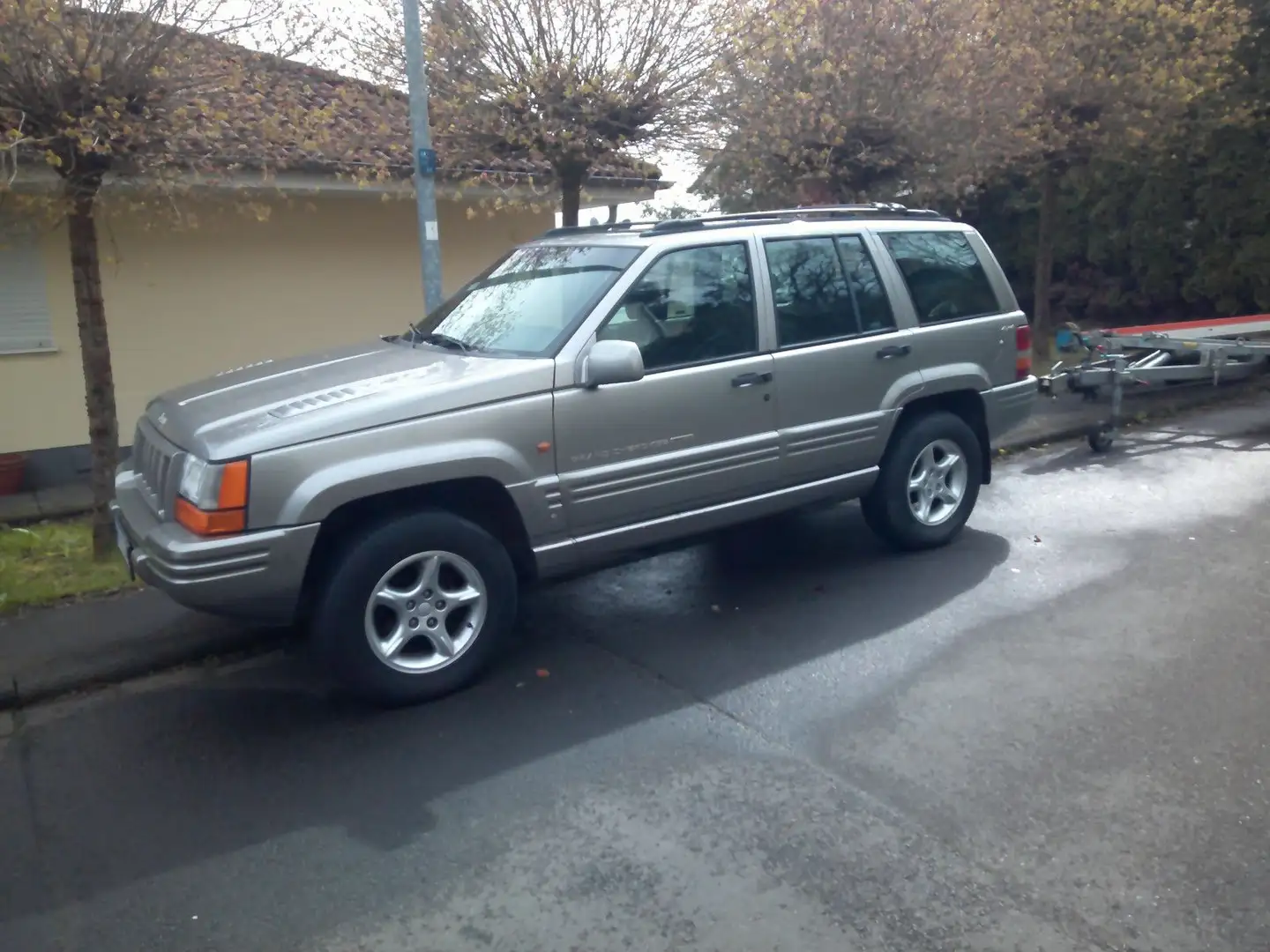 Jeep Grand Cherokee Limitit Or - 2