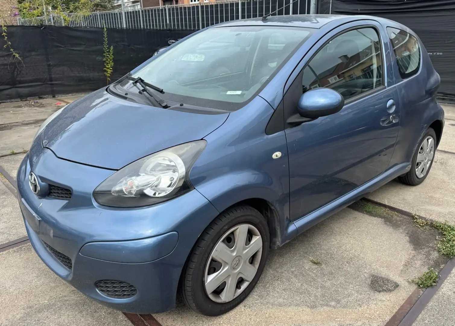 Toyota Aygo Aygo 1.0i Bleu - 1