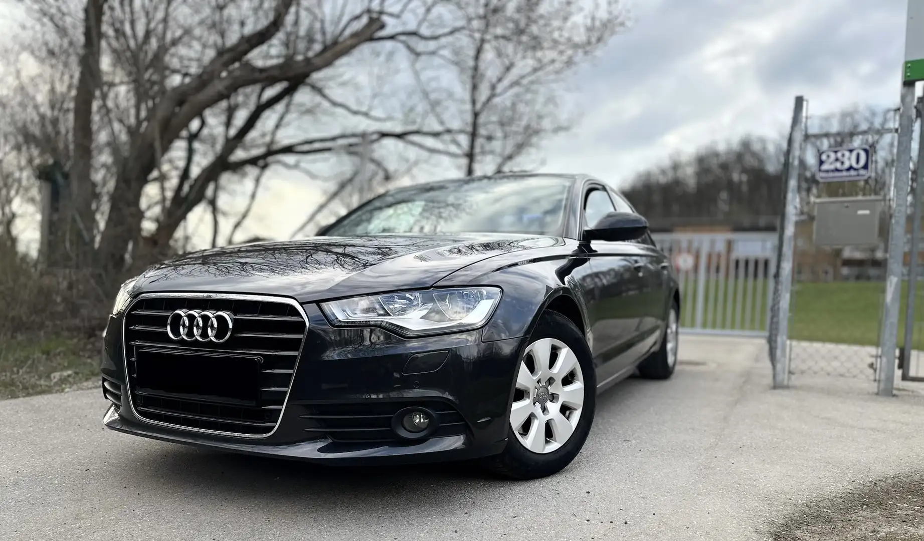 Audi A6 2.0 TDI DPF Grau - 2