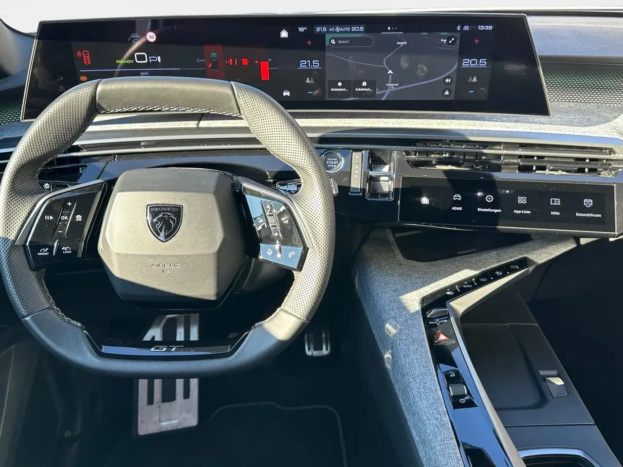 Peugeot 3008 Elektromotor 210 GT mit el. Schiebedach 13