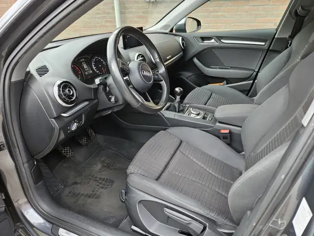 Audi A3 view 5