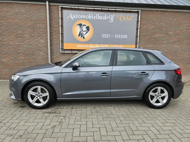 Audi A3 view 3