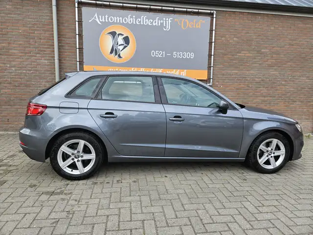 Audi A3 view 26