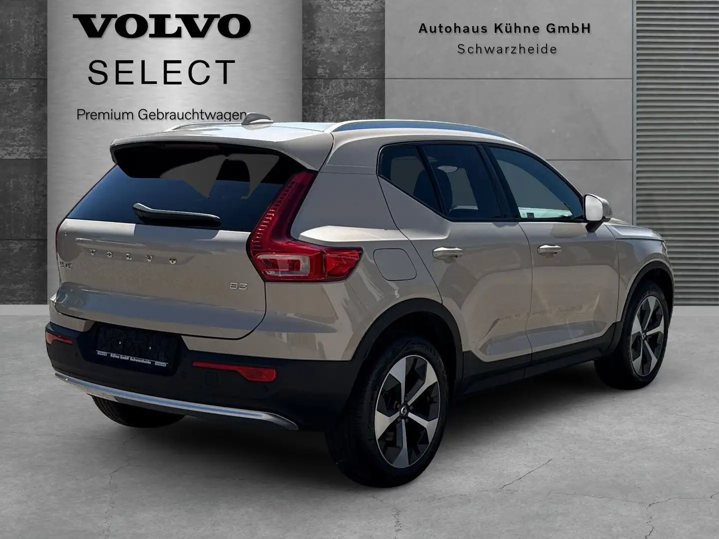 Volvo XC40 B3 Core 2WD !!!NAVI+RFK+LED+LRHZG.!!! Bej - 2