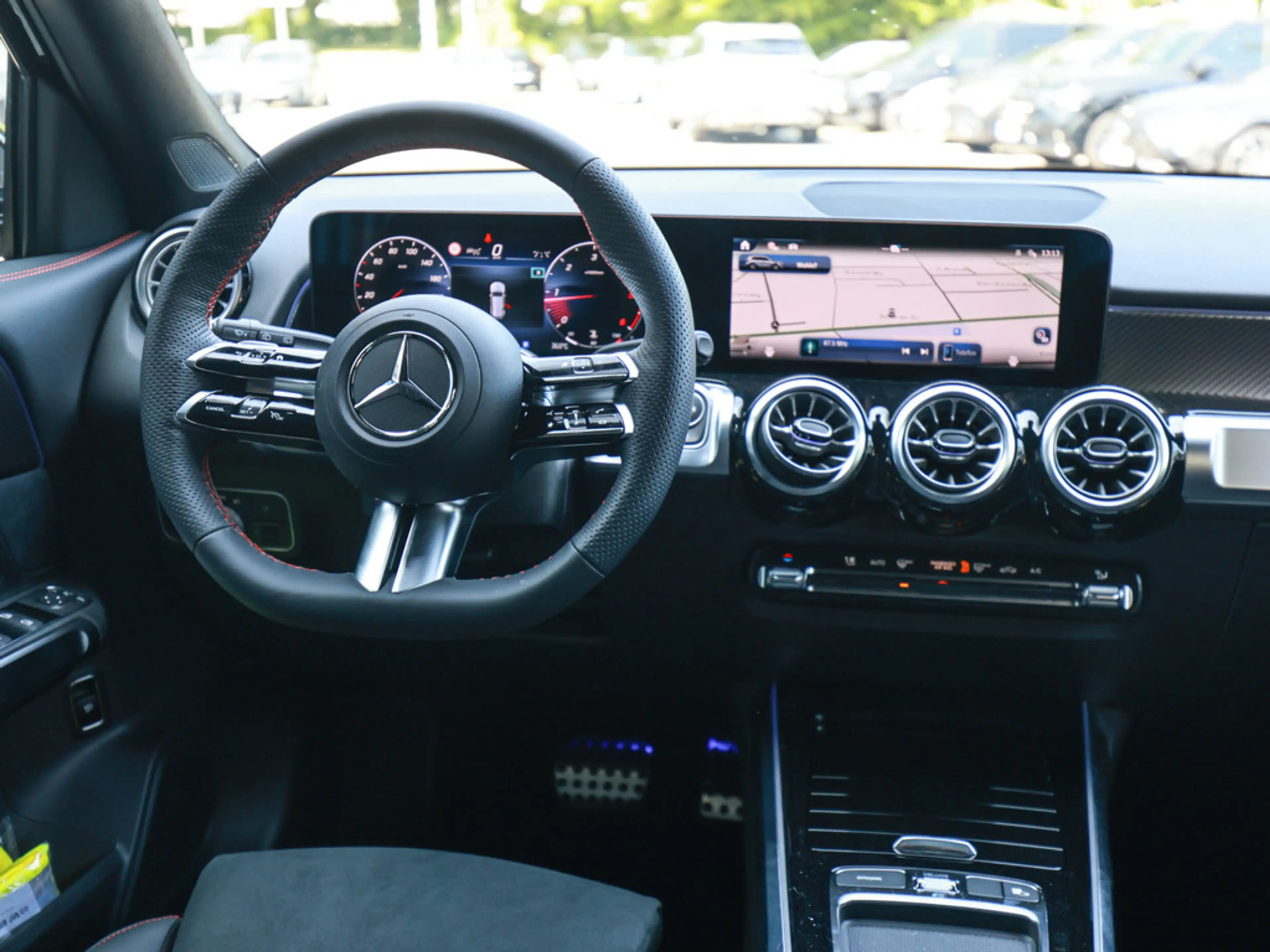 Mercedes-Benz GLB 200 d AMG Line ACC LED NAVI KAMERA KEYLESS — photo 10