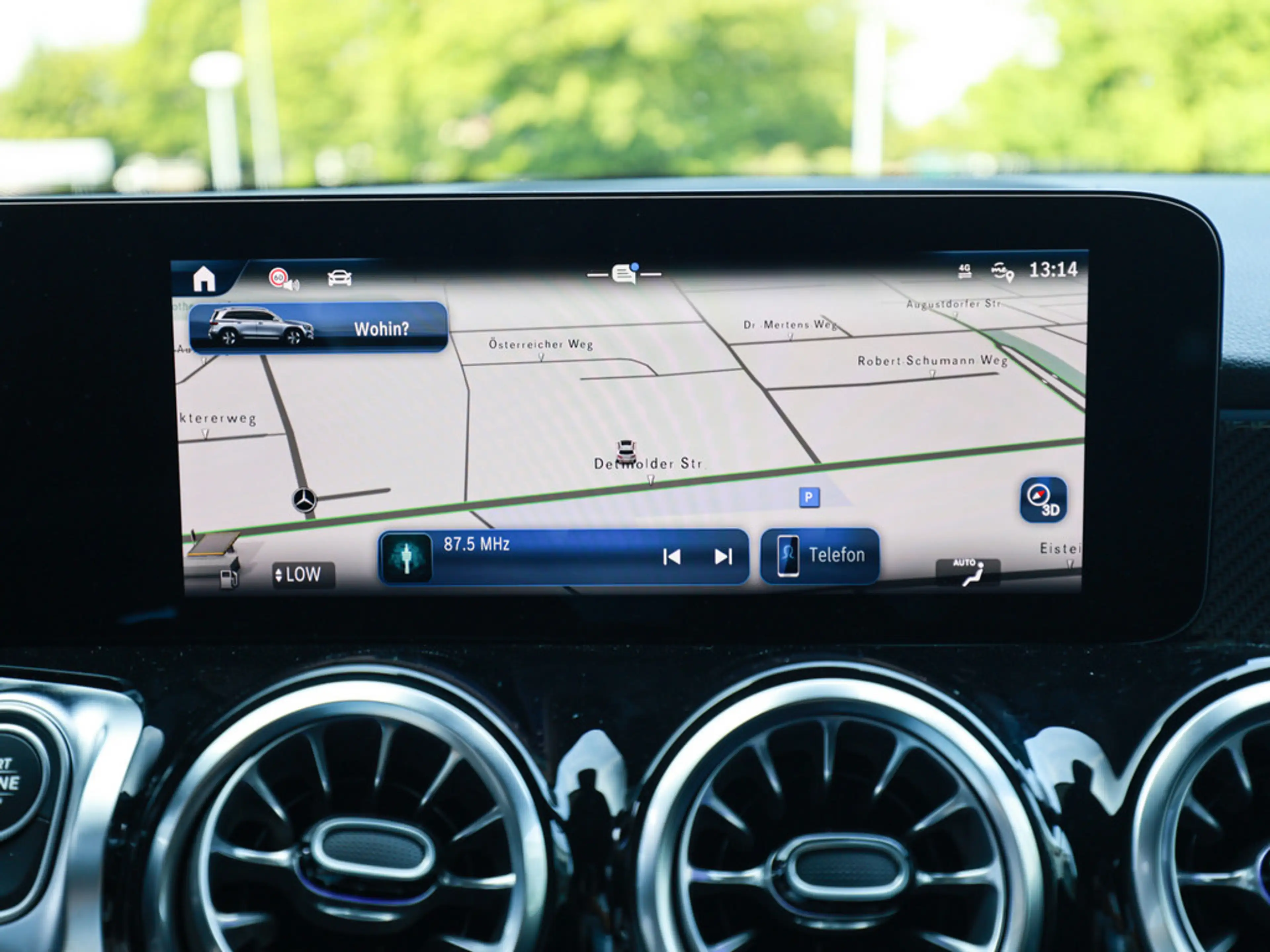 Mercedes-Benz GLB 200 d AMG Line ACC LED NAVI KAMERA KEYLESS — photo 12