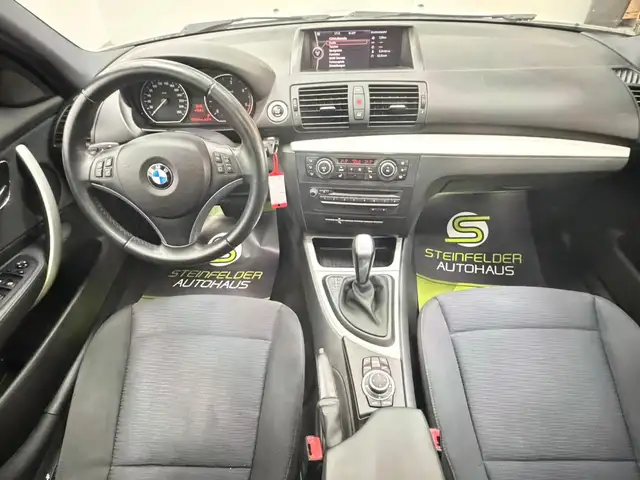 BMW 1 Series view 15