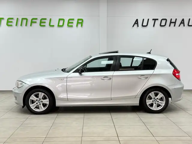 BMW 1 Series view 8