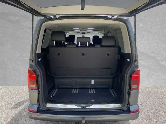 Volkswagen Transporter view 10