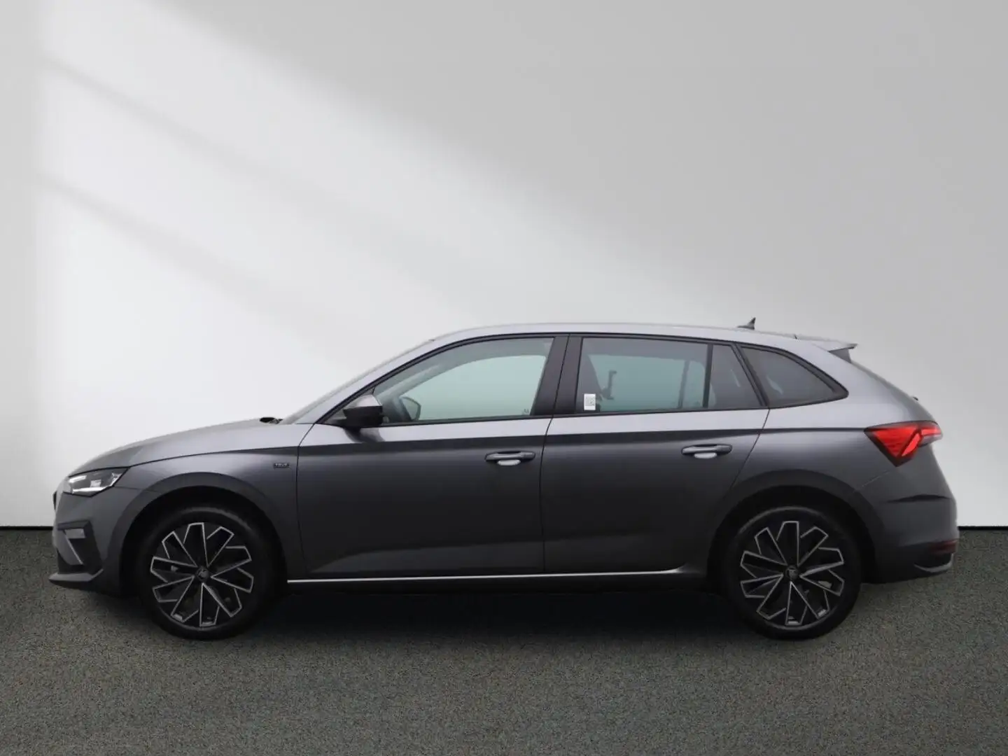 Skoda Scala 1.0 TSI Selection DSG Fahrassistenz-Paket Grau - 2