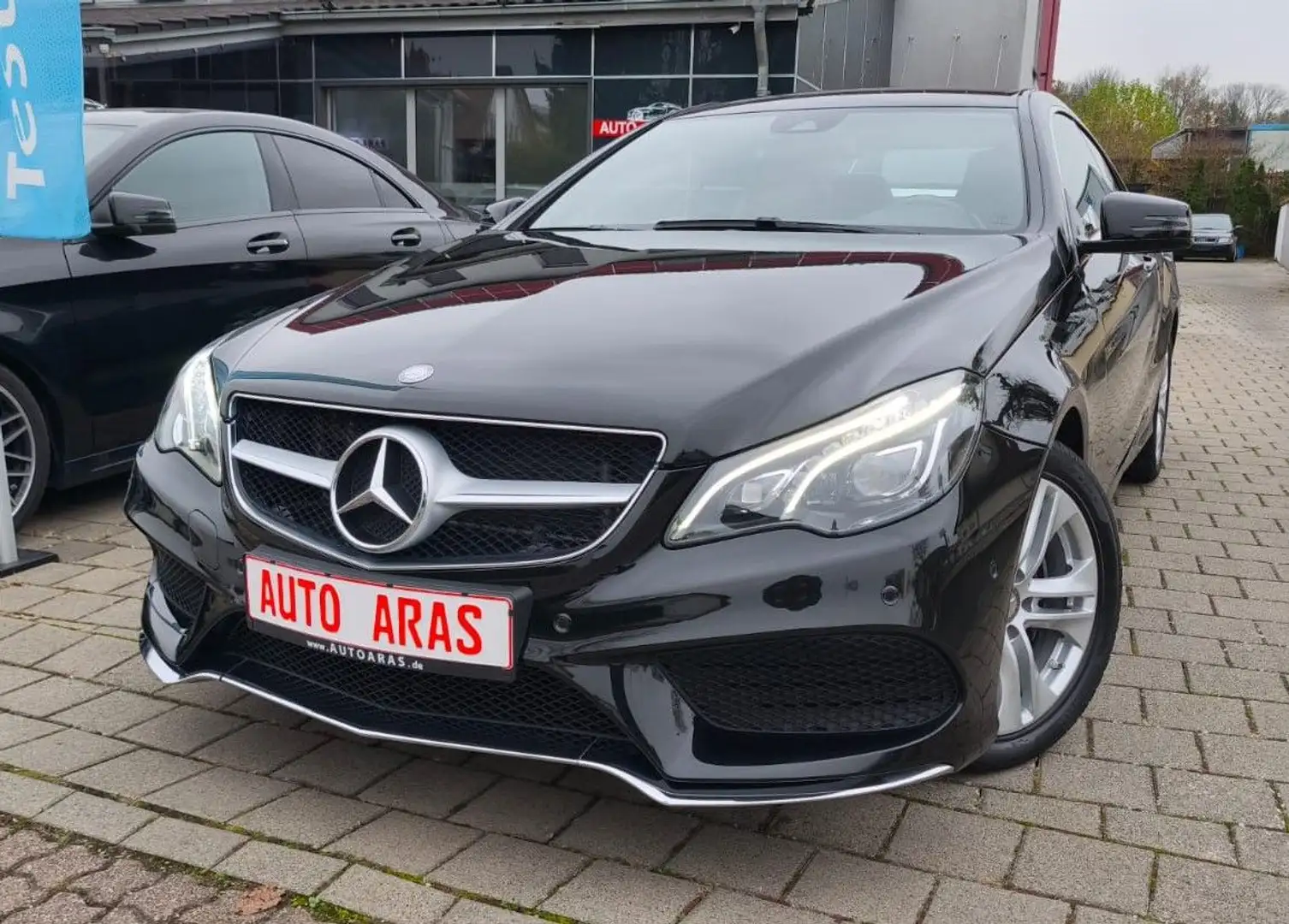 Mercedes-Benz E 220 Coupe  BlueTec / AMG LINE Noir - 1