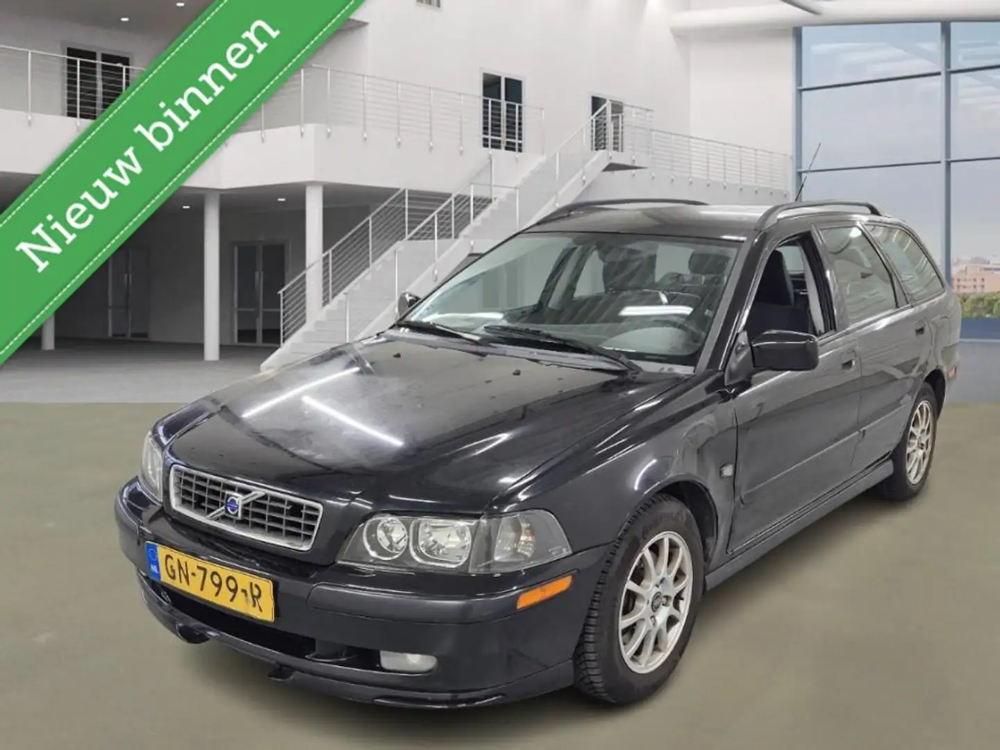 Volvo V40 1.6 Europa Prestige AIRCO ELEKRAMEN LEDER 2XSLEU Zwart - 1