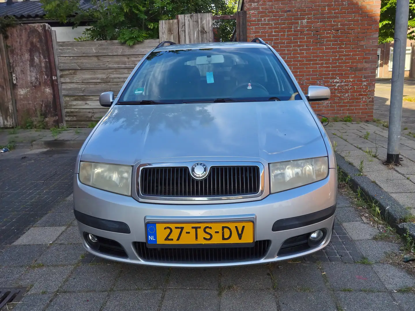Skoda Fabia Fabia 1.4-16V Elegance Zilver - 2