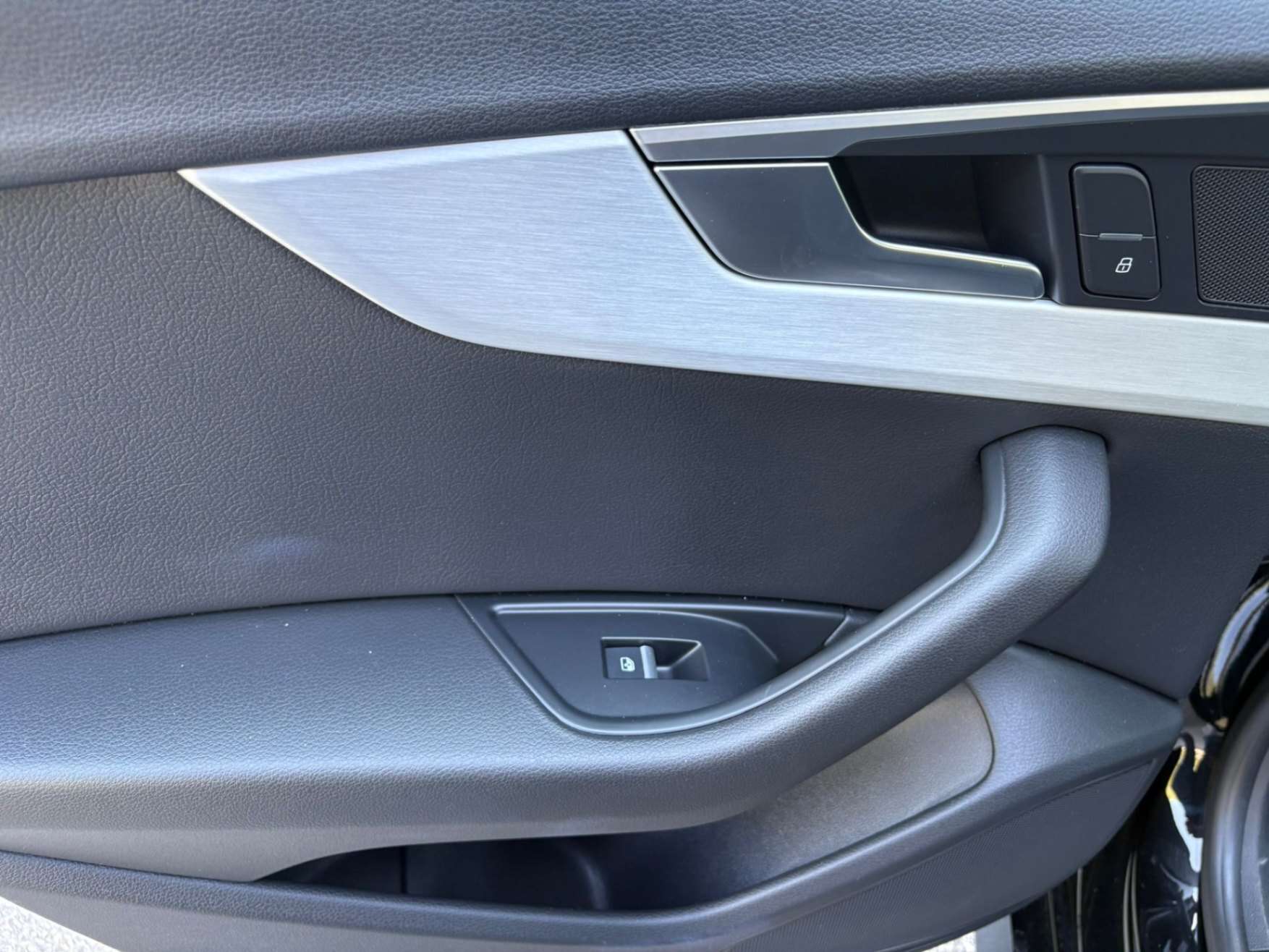 2018 Audi A5 2.0 TFSI quattro Progressiv S tronic thumb 17