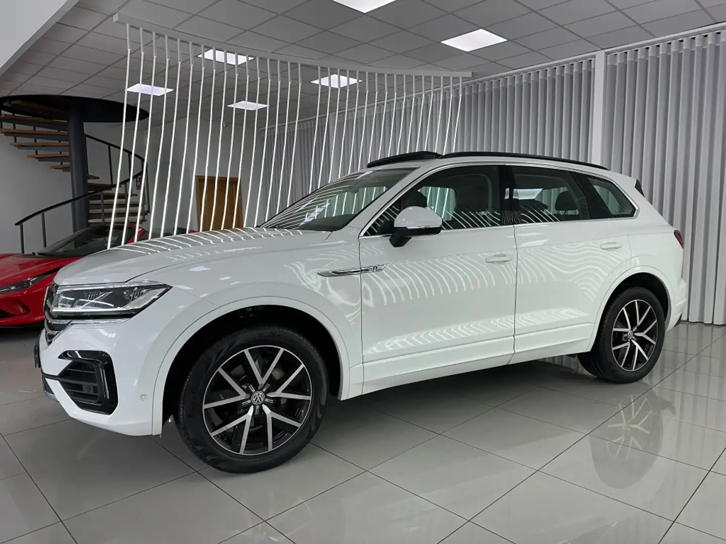 Volkswagen Touareg 3.0TDI V6 R-Line Tiptronic 4Motion 210kW Blanco - 2