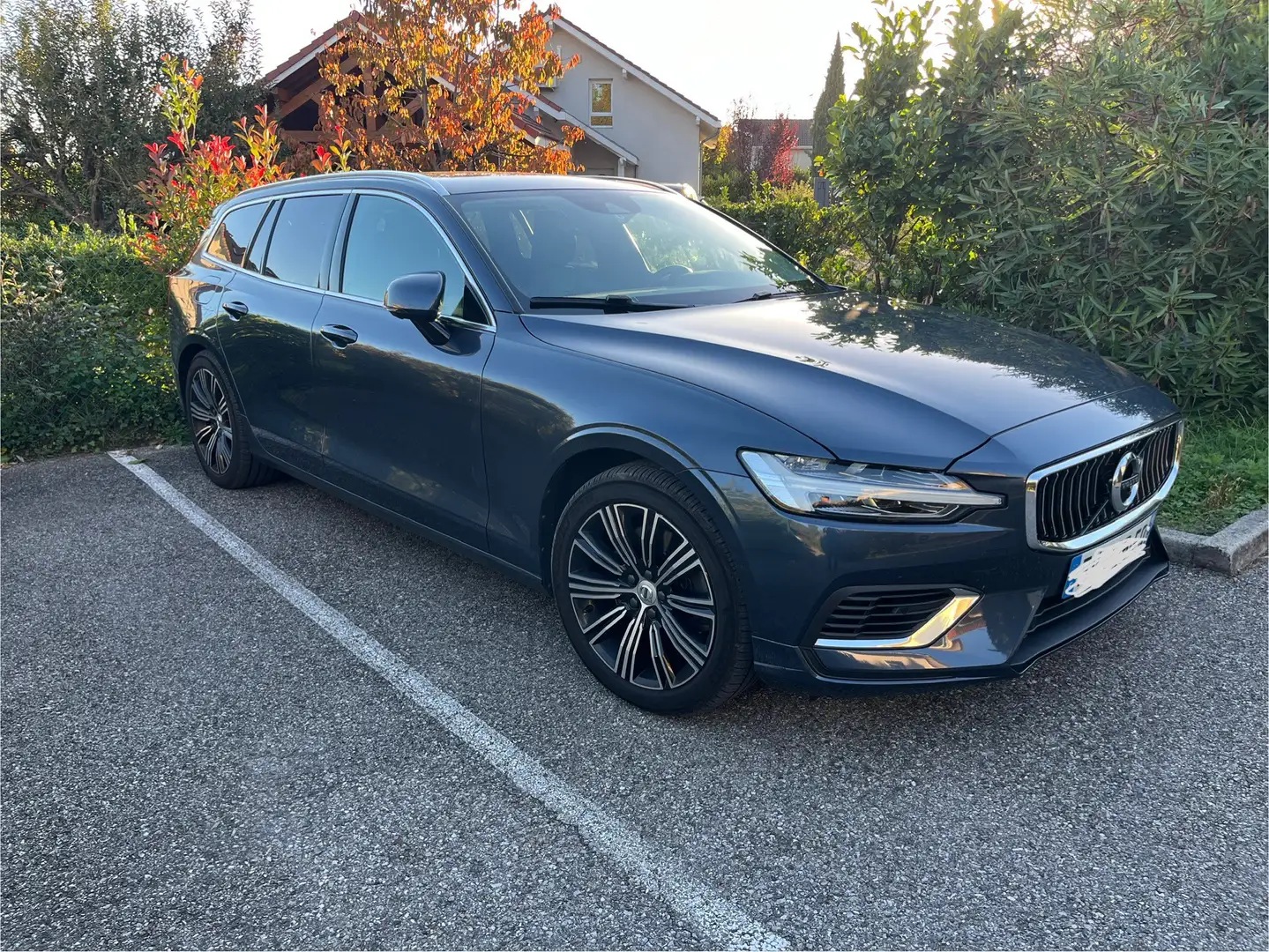 Volvo V60 T6 AWD Recharge 253 ch + 87 Geartronic 8 Inscripti - 2