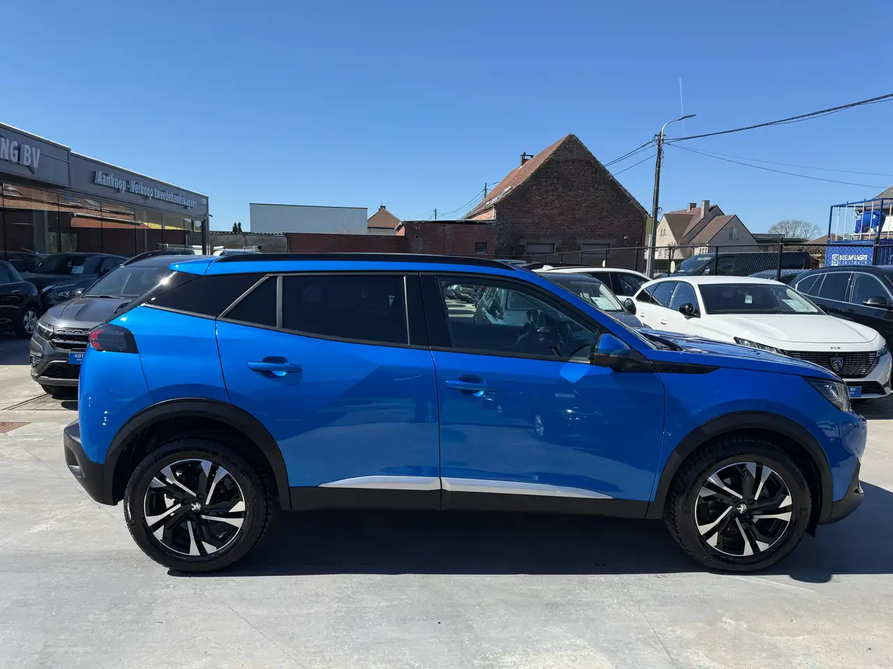 Peugeot 2008 1.2i ALLURE NAVIGATIE FULL LED ZWART LEDER CARPLAY DAB, миниатюра 4