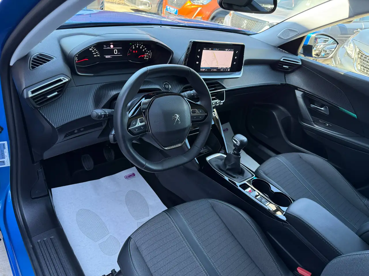 Peugeot 2008 1.2i ALLURE NAVIGATIE FULL LED ZWART LEDER CARPLAY DAB, миниатюра 13