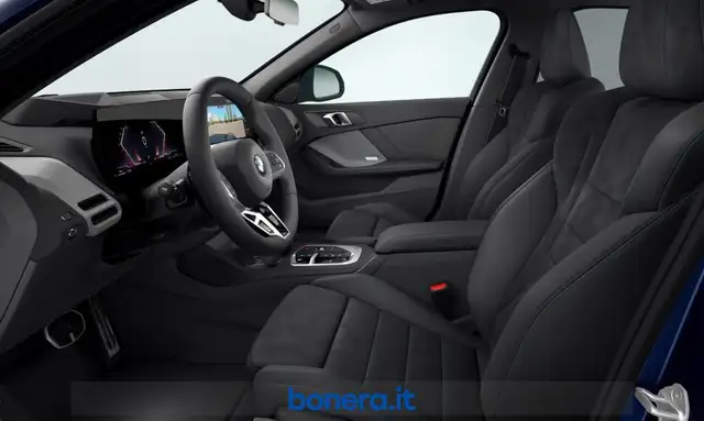 BMW 1 Series view 4