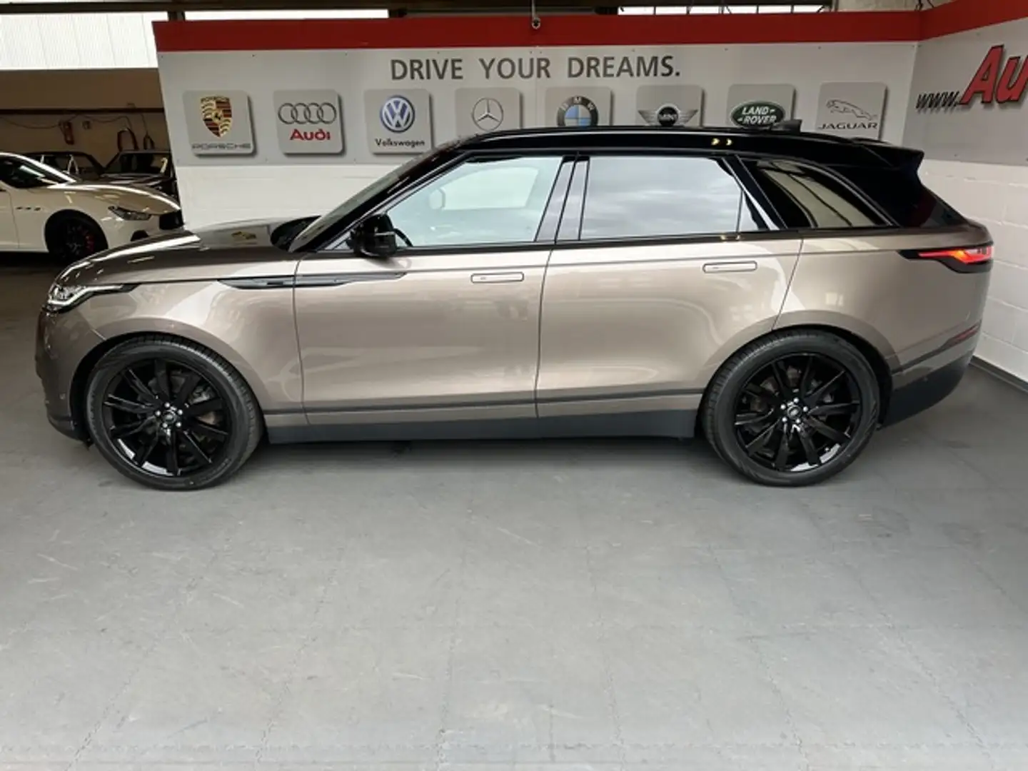 Land Rover Range Rover Velar SE 2.Hd*Top Ausstattug*ab3,99% ******************* - 2