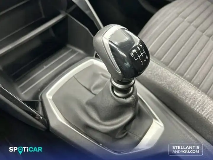 Peugeot 208 2024, foto 13