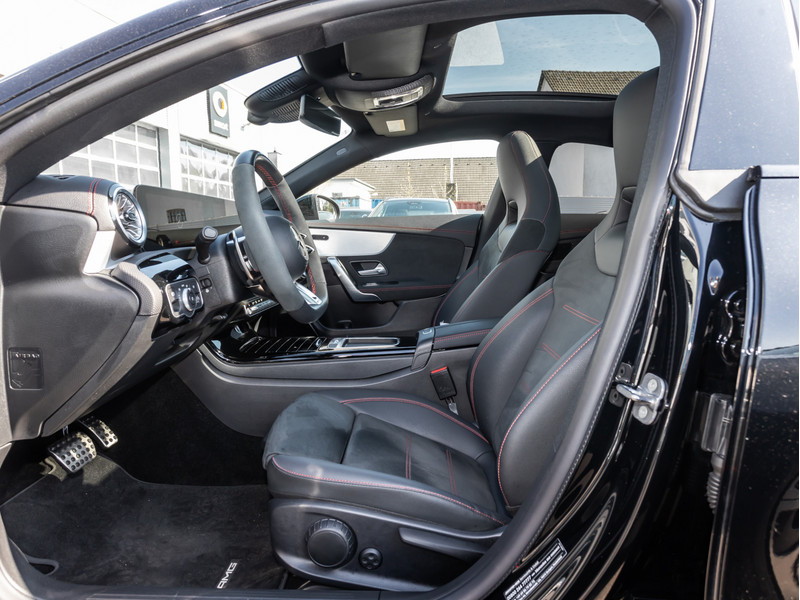 Mercedes-Benz CLA 35 AMG 4M Coupé Premium/MLB/Pano/Night/19' — photo 12