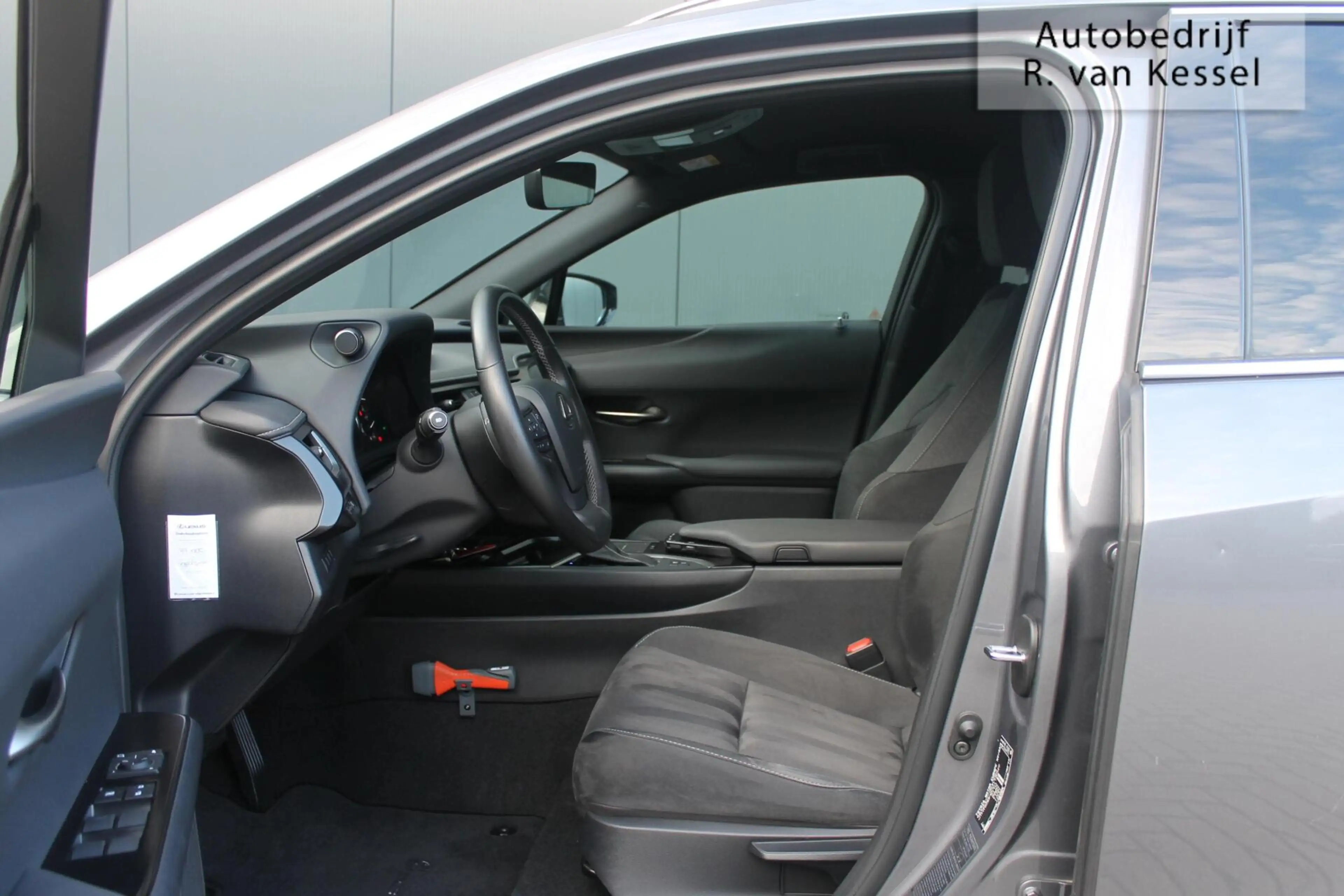 Lexus UX 250h Preference Line I Origineel Nederlandse Lexus van — photo 18