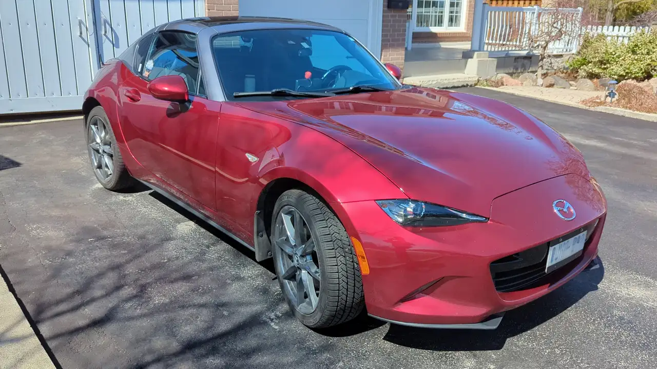 Mazda MX-5 Miata снимка Mazda MX-5 Miata
