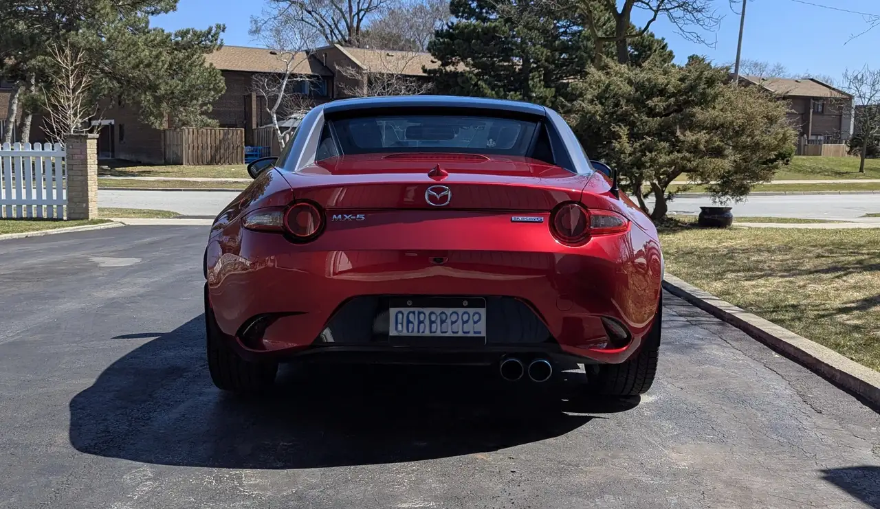 Mazda MX-5 Miata снимка Mazda MX-5 Miata