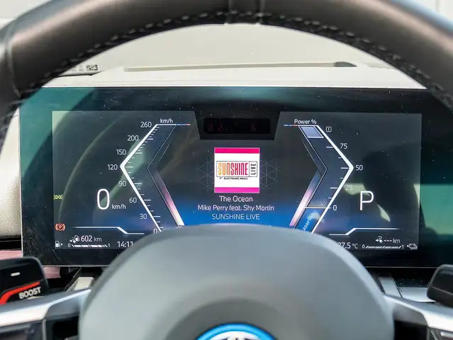 BMW M view 11