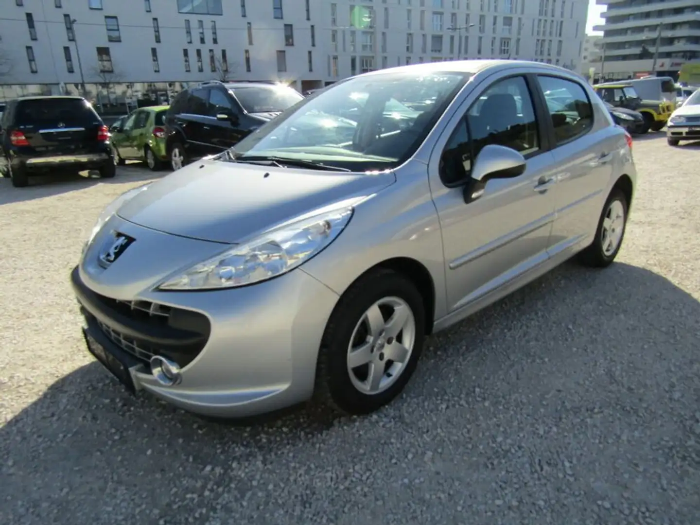 Peugeot 207 Active Gris - 1
