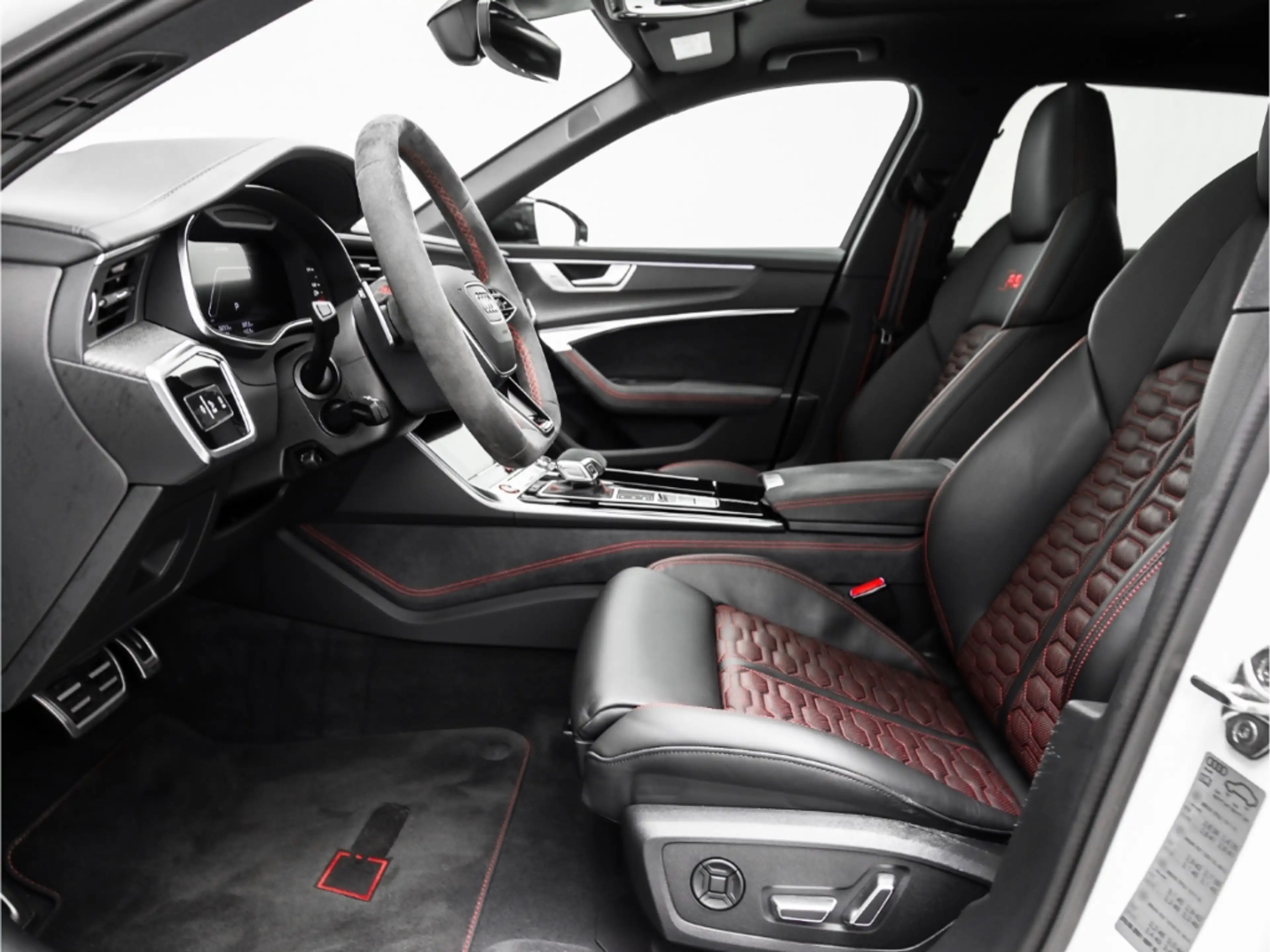 Audi RS6 Avant performance AHK Laser B&O HUD Pano Standhzg. — photo 6